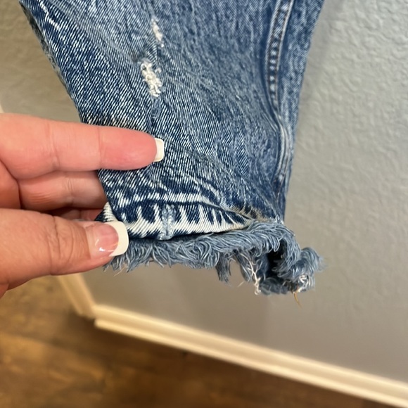 Abercrombie & Finch the Mom high rise 34/18s distressed - Picture 4 of 5